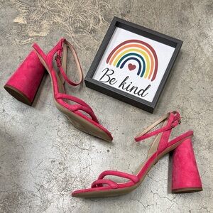 Sam Edelman Kia block heel sandal in fuchsia suede